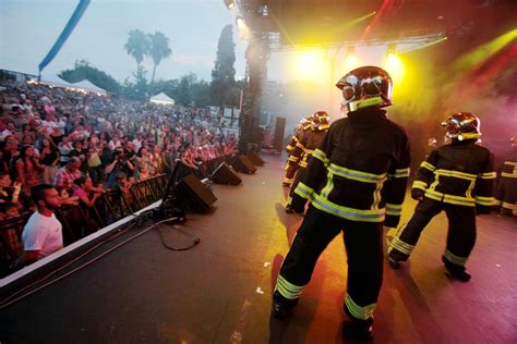 Le bal des pompiers